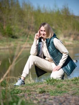 Жилет женский утепленный "Нева" (зеленый)